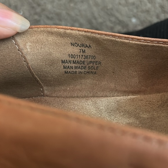 Style & Co. Women’s Tan Loafers - Picture 2 of 3